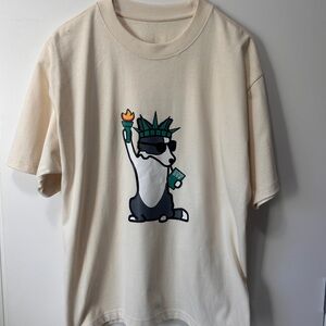 Statue of Liberty Dog Graphic T-Shirt